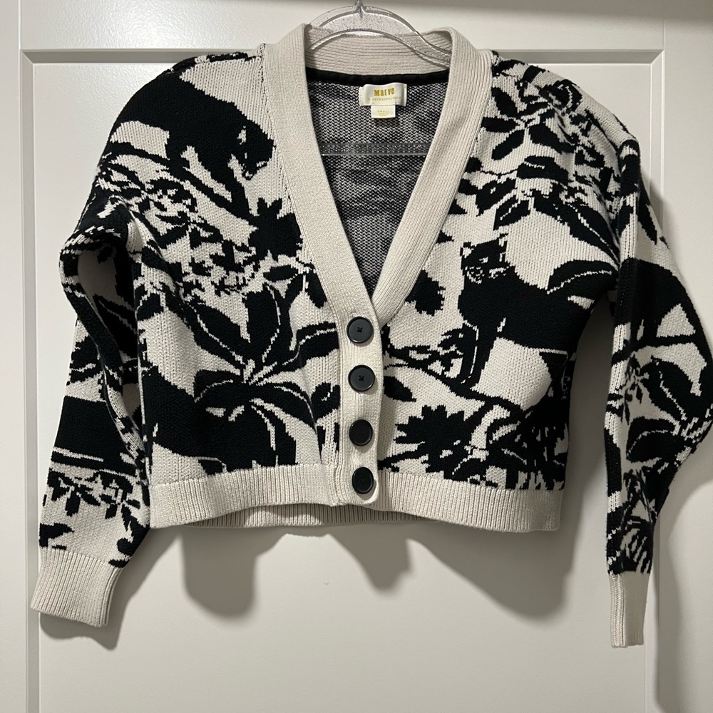 Anthropologie Maeve jaguar button down size small.
